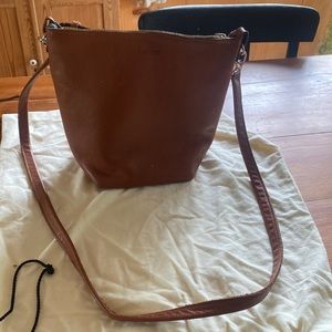 Leather crossbody bag with beautiful blue lining